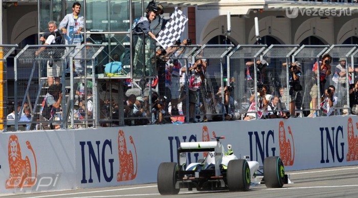 Vettelnek bejön az új pontrendszer