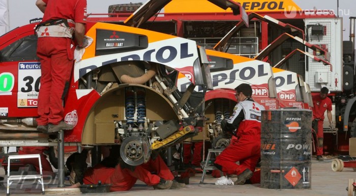 A teljes Dakar-csapatot felvásárolta a JMB