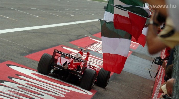 A Ferrari kitett magáért otthon