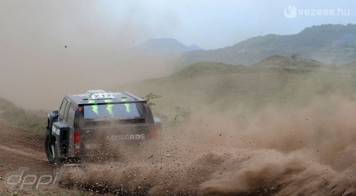 Dakar: Gordon lenyomná gyáriakat 6 | Vezess Dakar: Gordon lenyomná gyáriakat 6