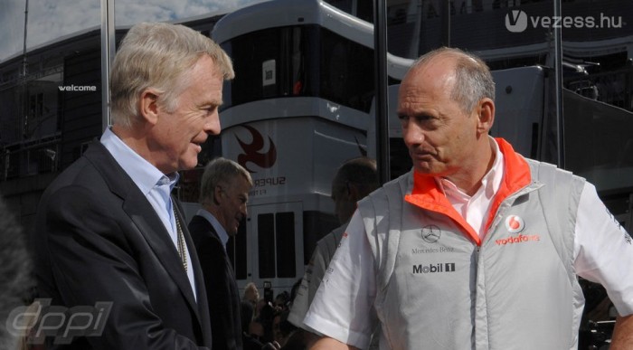 A McLaren-főnök szerelmes volt Sennába 4 | Vezess Szerinte Mosley akarta kicsinálni