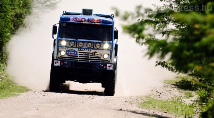 Dakar: Bajban a címvédők 9