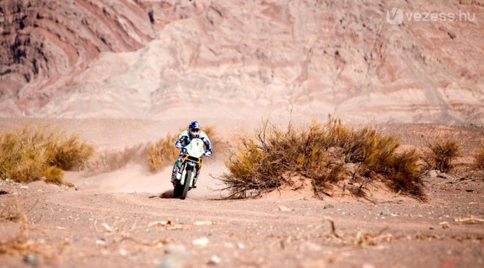 Coma igyekszik, de hátránya nagy