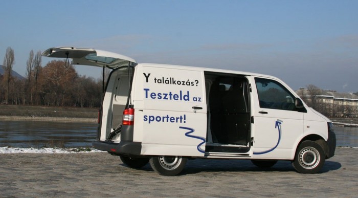 Szériában ez a két ajtó kerül a raktérre