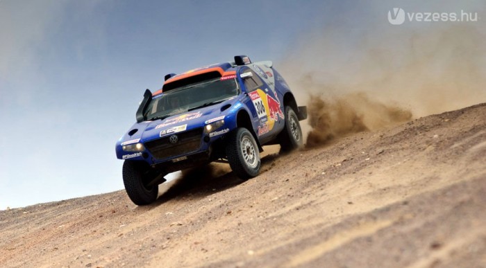 Dakar: Félúton a győzelem felé 6 | Vezess A VW-k egymás között döntik el