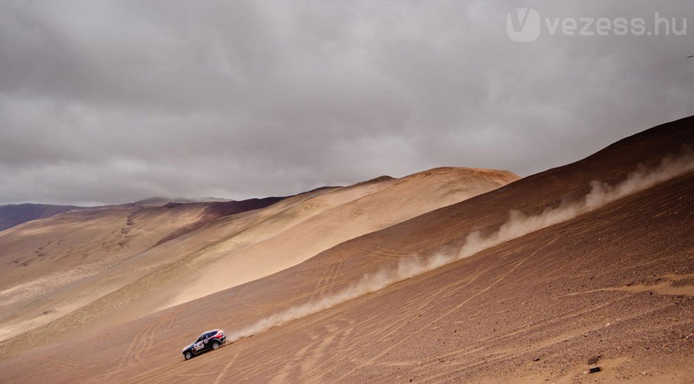 Dakar: Félúton a győzelem felé 7