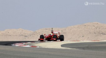 A sivatagban tesztelnének a csapatok?