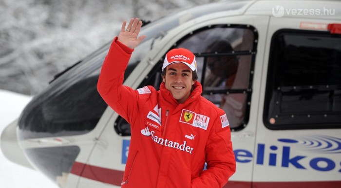 Alonso először Ferrari-vörösben! 6 | Vezess Mától tényleg ferraris (több kép a galériában)
