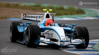 Schumacher közel a rekordhoz