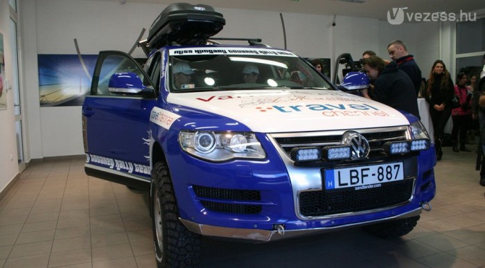 Egy utcai Touareg, némi felkészítéssel