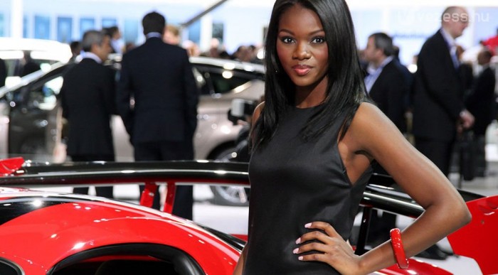 A Detroiti Autószalon legjobb női 21