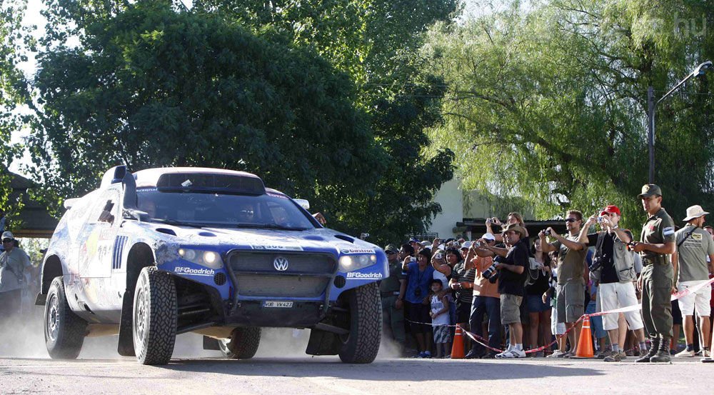 Dakar: Ütköztek az éllovasok! 14