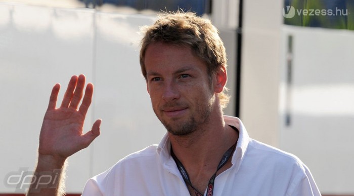 Button utolsóként próbálja ki a McLarent