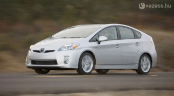 Hibrid invázió a Toyotától