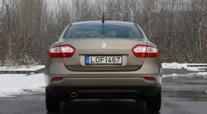 Válságmodell a Renault-tól: Fluence 9 | Vezess A négyajtós Nyugat-Európában nem menő