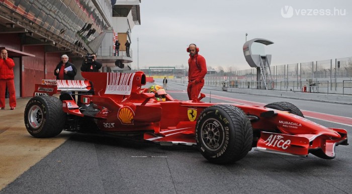 Köddel kezdődött a második nap