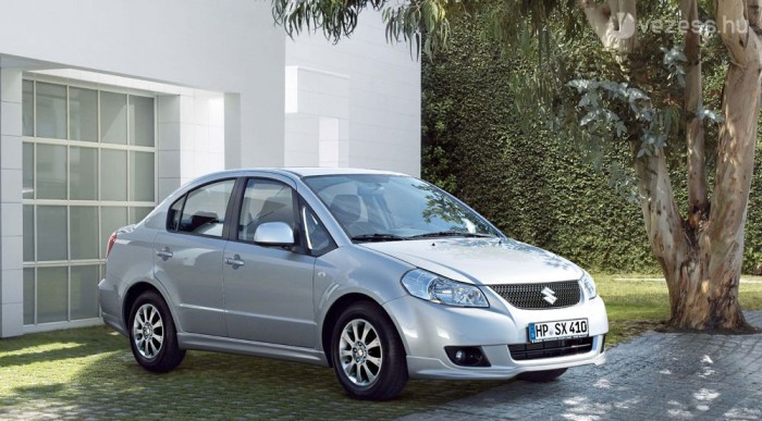 Megújult a családi Suzuki 5 | Vezess Nem sok változást látni