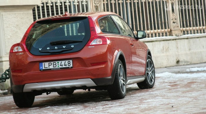 9,5 s alatt gyorsul százra a kétliteres dízel C30