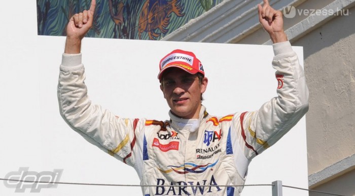 Leszerződtette az első oroszt a Renault?