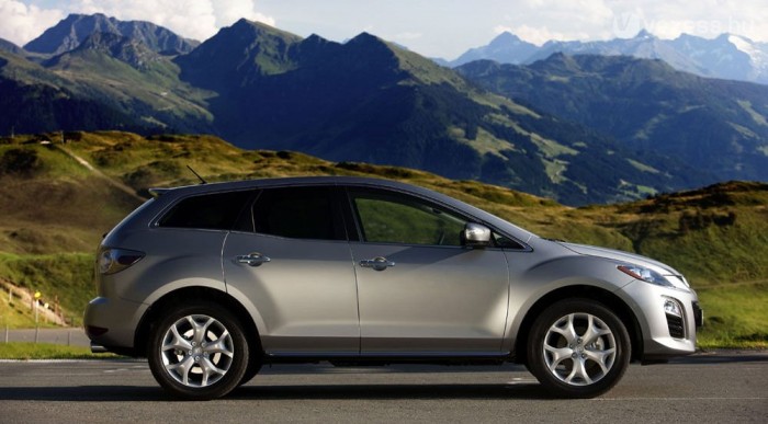 A legsportosabb SUV: Mazda CX-7 8