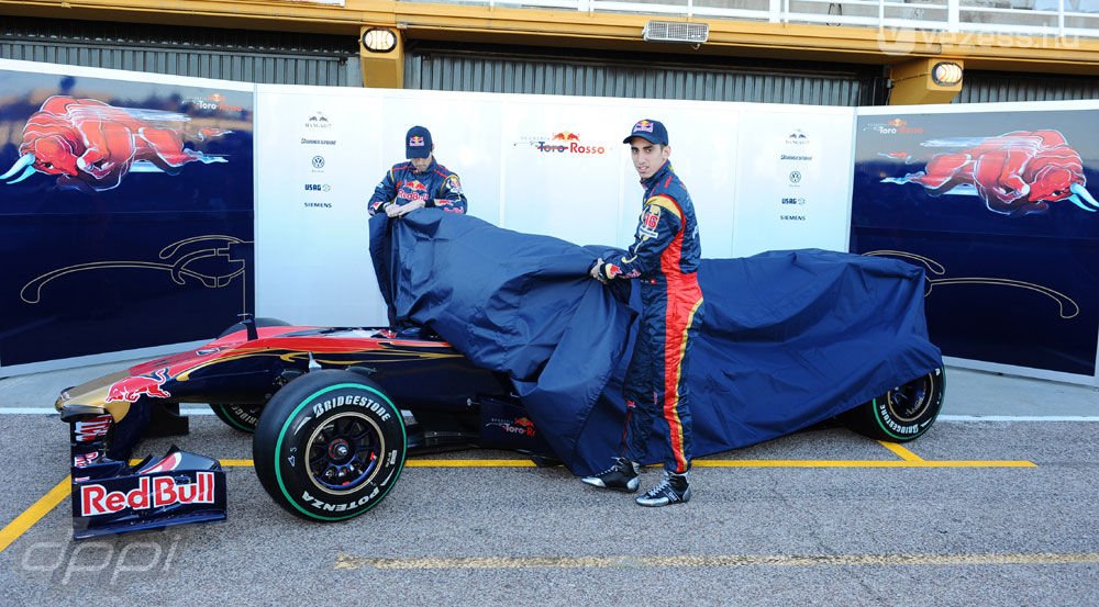 Megjött az új Toro Rosso 7