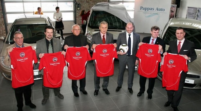 A válogatott vezetése örül a Fiatoknak