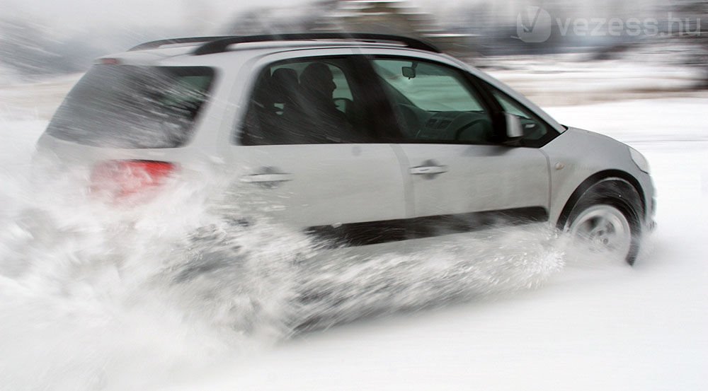 Hóban fölényesen megy az SX4