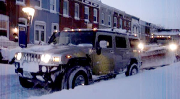 Hókotrót ment a terepjárós – videó