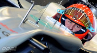 F1: Schumi unalmában tért vissza?
