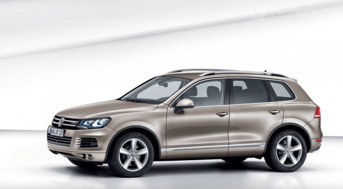 4,7 méter hosszú, csomagtartója 520 literes