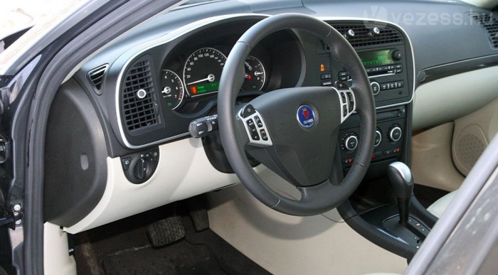 Soha jobbkor: Saab 9-3 8 | Vezess Csend, rend, fegyelem