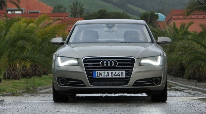 A LED-es fényszóró az R8-ban debütált