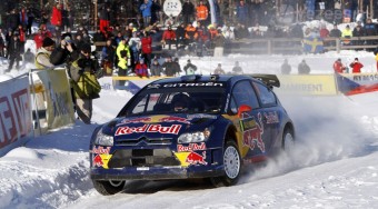 Räikkönen a hólapátolást is gyakorolta - videó