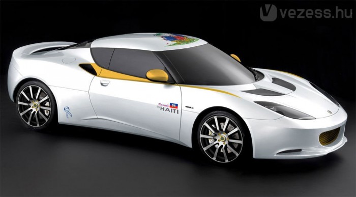 Topmodell és sportkocsi Haitiért 4