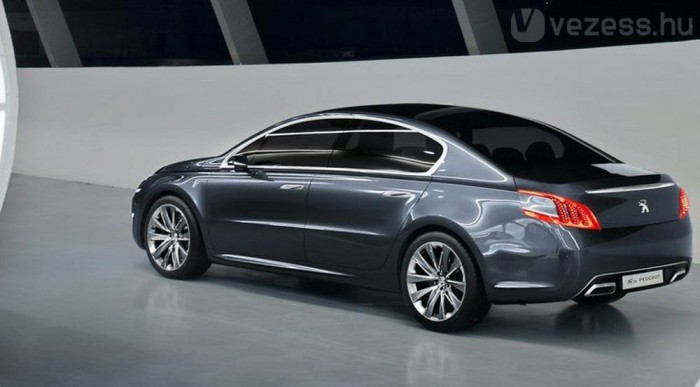4 litert fogyaszt az új Peugeot limuzin 6 | Vezess Hibrid hajtás kerül bele