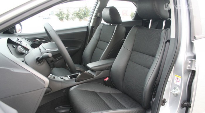 Tetszett a Honda üléshelyzete és jó ülése