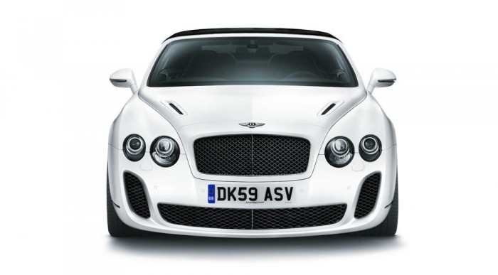 Más az első lökhárító