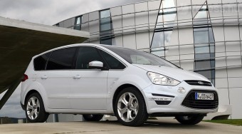 Megfiatalodtak a Ford nagy egyterűi