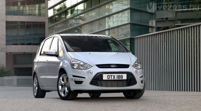 Megfiatalodtak a Ford nagy egyterűi 7