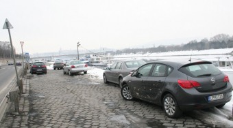 Megbolondult parkolóóra a rakparton