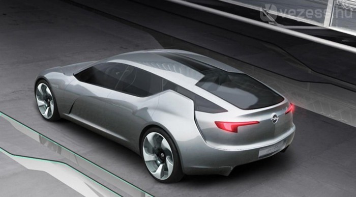 0,22 az alaktényezője. Egy Priusé 0,25, de az utcai autó, azzal nehezebb