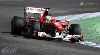 F1: Szupergyors kerékcseréket ígér a Ferrari
