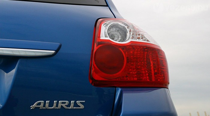 A hátsó lámpa is megújult