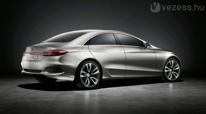 Kis kupé a Mercedestől 6