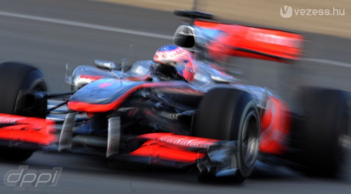 Button: Egyedül Schumacher sem nyert volna