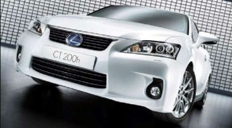 Kiszivárgott a kis Lexus