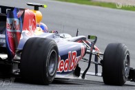 F1: A Red Bull szárnyal, a Virgin összetört 30