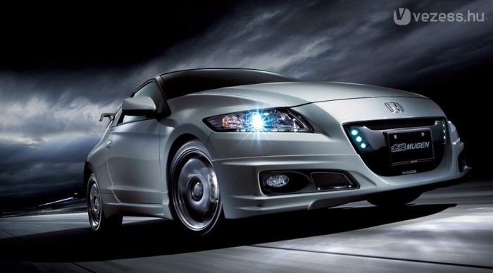 Most már hasonlít egy sportkocsira a CR-Z