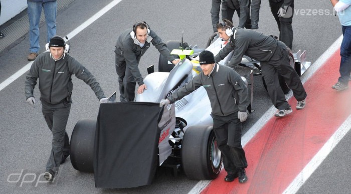 F1: A végsőkig kivár új diffúzorával a Mercedes