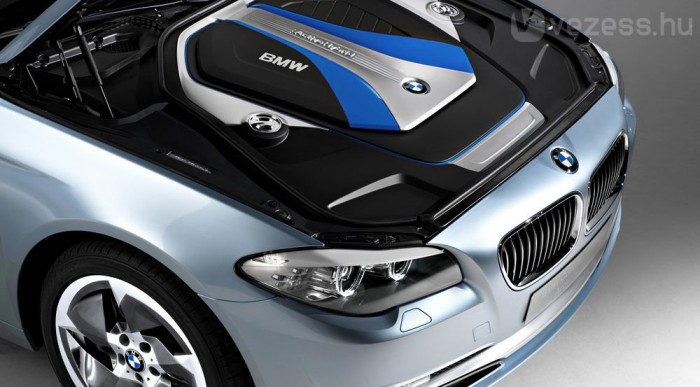 Hibrid motor kerül az Ötös BMW-be 4 | Vezess Soros hathengeres és elektromos